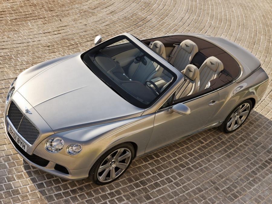  Bentley Continental GT Convertible 2011 года  (фото 13 из 37)